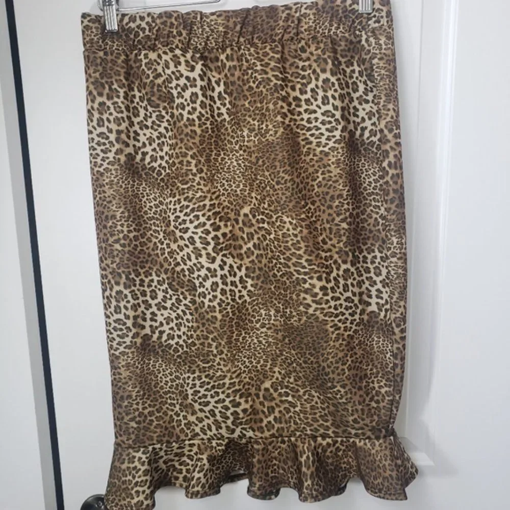 Leopard Print Tulip Skirt - Picture 4 of 4